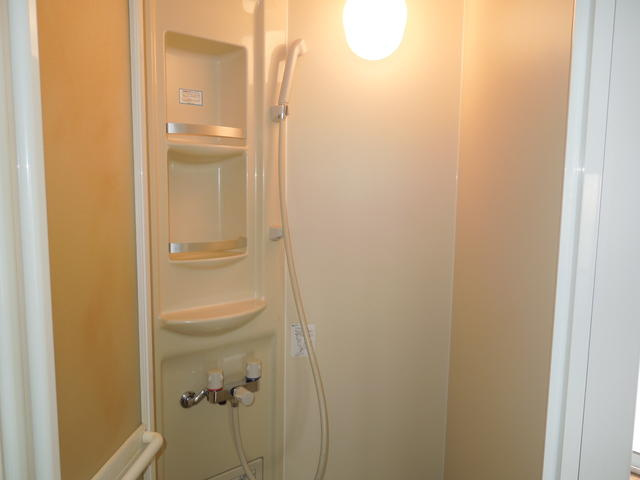 一之江戸建のシャワールーム