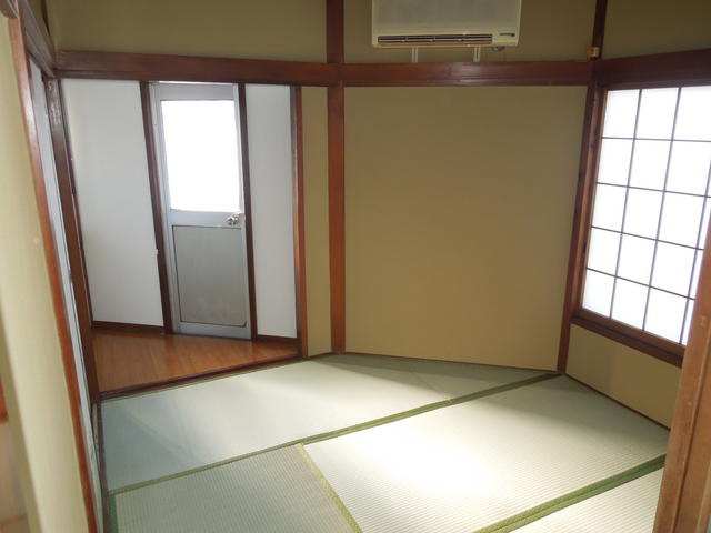 一之江戸建の和室