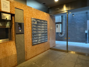 【エントランス】