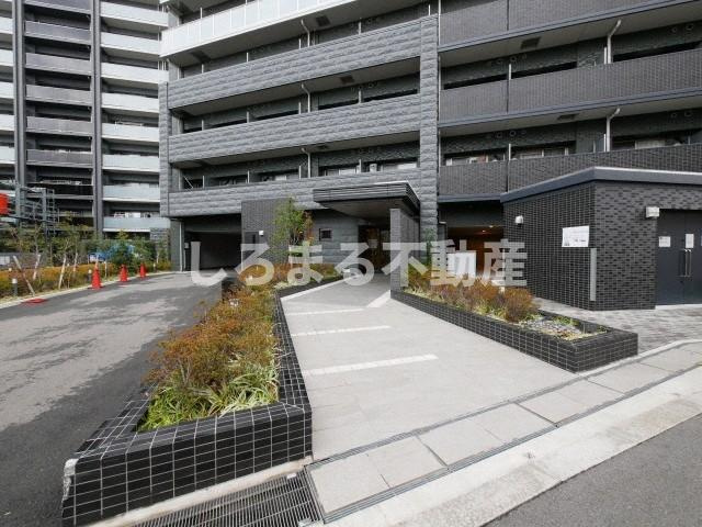 プレサンス大阪福島シエルのエントランス