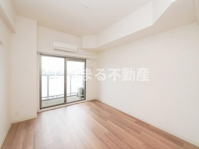 プレサンス大阪福島シエルの居間・リビング