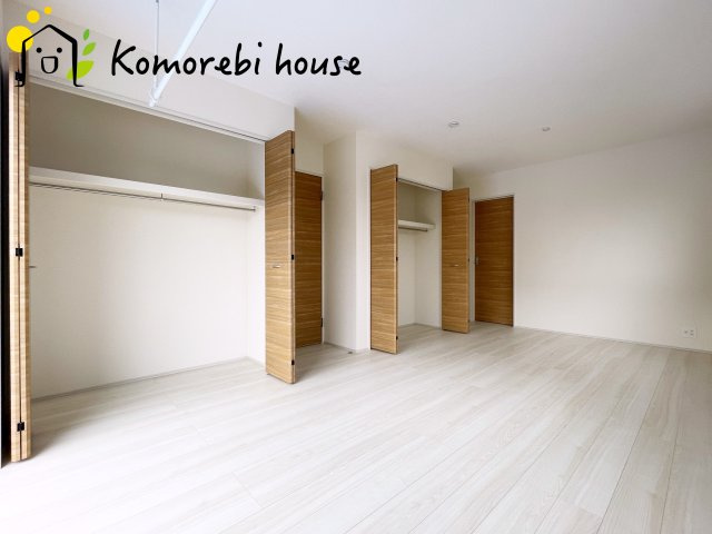 さいたま市見沼区笹丸　新築一戸建て　大宮east hill　01の寝室|使い勝手のいい寝室です