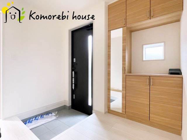 さいたま市見沼区笹丸　新築一戸建て　大宮east hill　01の玄関|玄関です