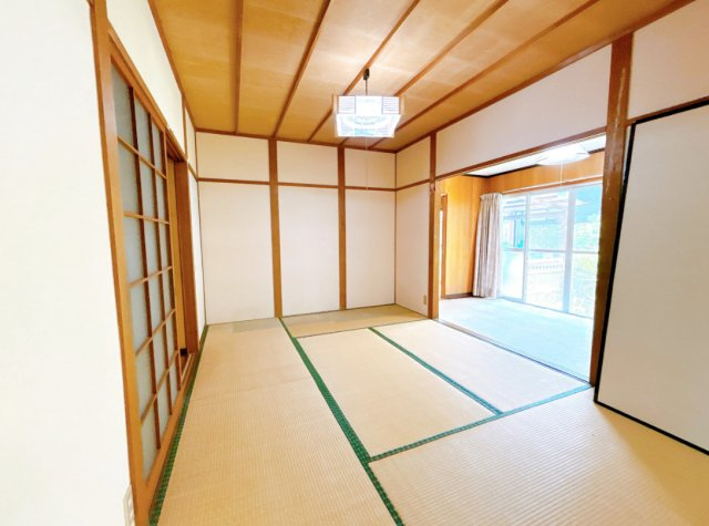 北波多田中売家