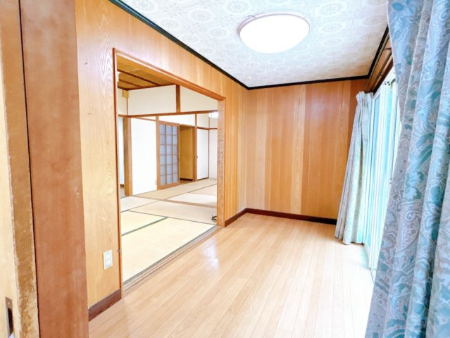 北波多田中売家