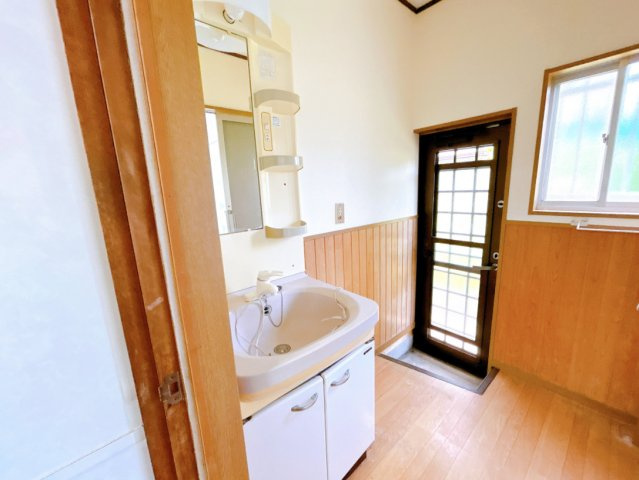 北波多田中売家