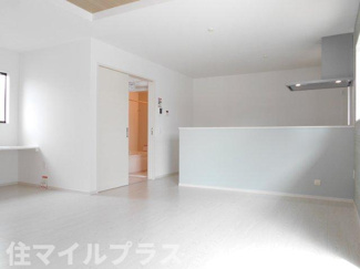 【居間・リビング】 | 郡山市静町新築一戸建て2棟 | ゆったり過ごせるリビングです