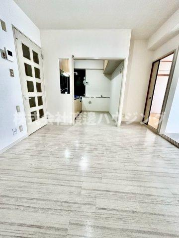 江坂・江の木公園スカイハイツの居間・リビング