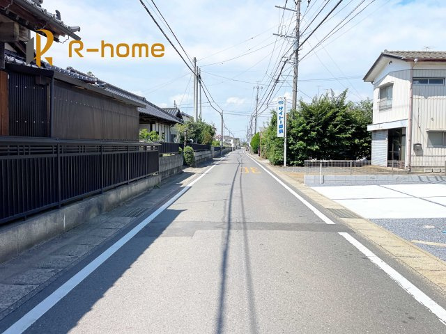 つくば市玉取1期　新築戸建て　1号棟の前面道路含む現地写真|『今から見たい！』大歓迎です♪
お気軽にＲ－ｈomeまでお問い合わせください。