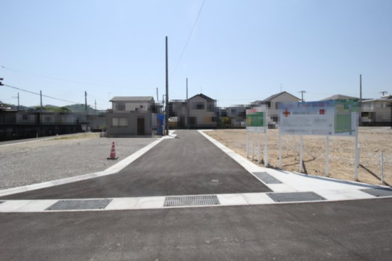 鴨部　建築条件付き　売土地　3号地の前面道路含む現地写真