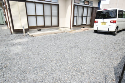 【駐車場】 | 菜の花と春色のフィルム