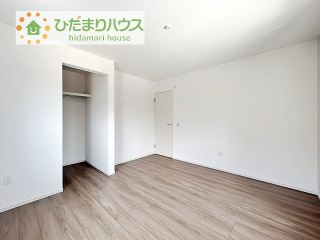 【寝室】 | つくば市今鹿島　新築戸建　2号棟 | ゆとりのある主寝室！ご家族全員で寝れちゃいます(^^♪