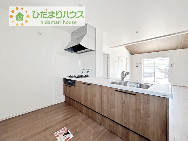 【キッチン】 | つくば市今鹿島　新築戸建　2号棟 | 料理をしながらでも、ご家族との会話を楽しめる対面式キッチン！