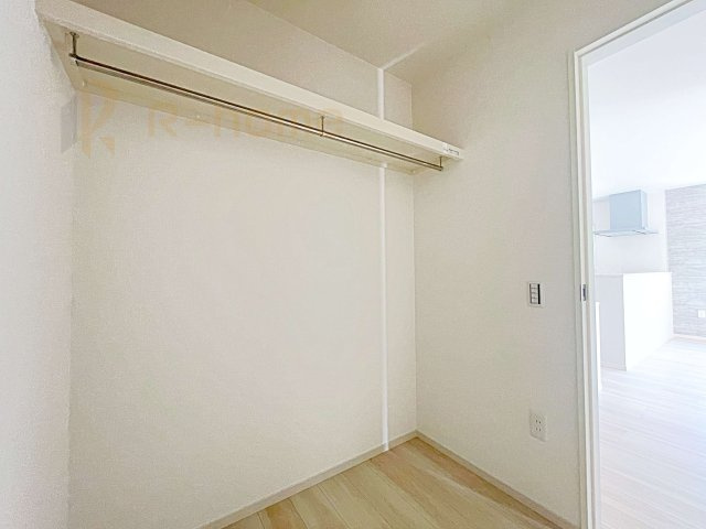 つくば市玉取1期　新築戸建て　2号棟の収納|リビングに収納便利なファミリークローク！家族で活用できる便利な収納スペース♪