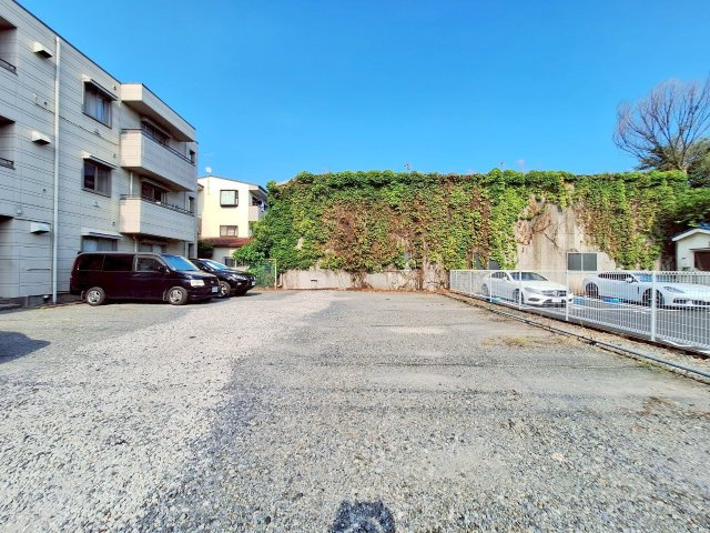 カーサアドの駐車場|敷地内駐車場