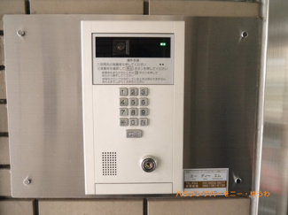 【その他共用部分】 | オートロック付きなので安心できます(^^