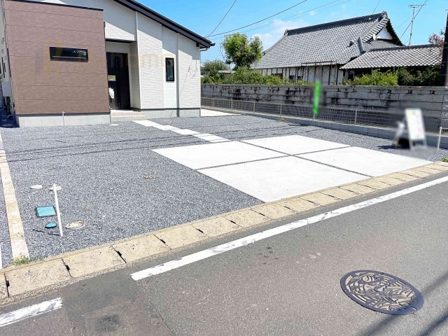 つくば市玉取1期　新築戸建て　3号棟の駐車場|カースペースは2台お停めいただけます♪
