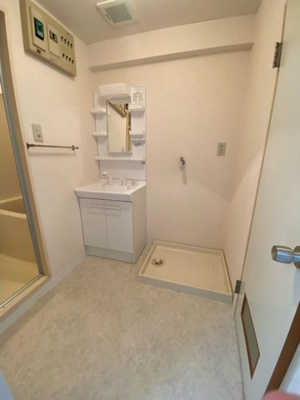 【洗面所】 | ティーワイパレス | 広い洗面スペース