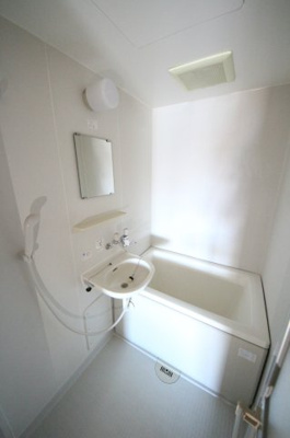 【浴室】 | シャトル９６