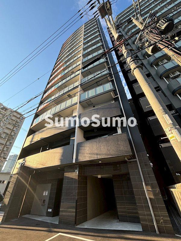 セレニテフラン難波の外観