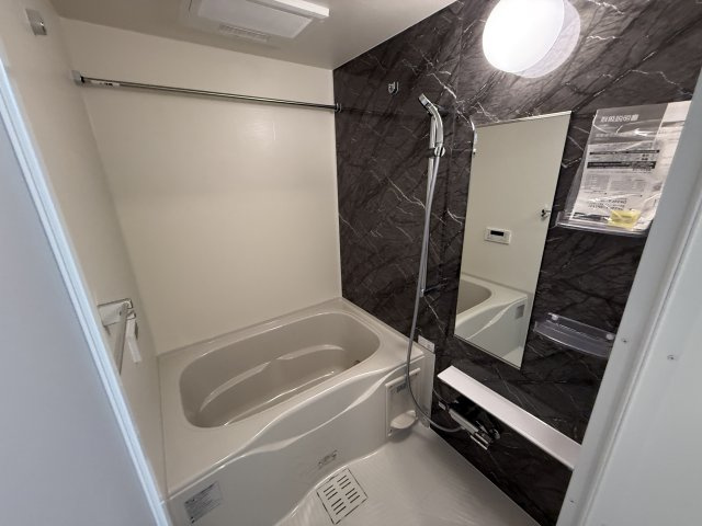 ブリリアンスの浴室