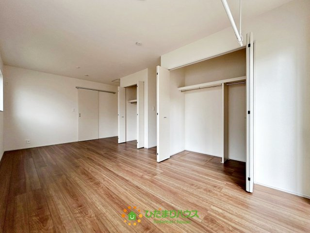 蓮田市江ヶ崎　新築一戸建ての収納