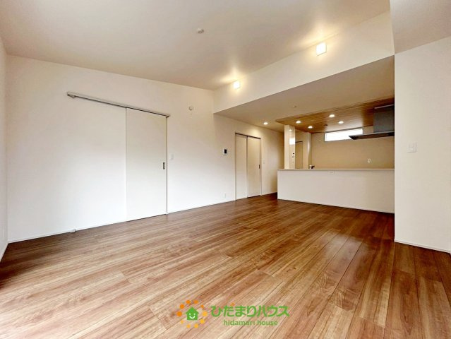 蓮田市江ヶ崎　新築一戸建ての居間・リビング|2025年8月1日　撮影