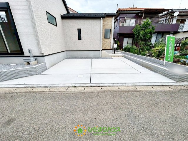 蓮田市江ヶ崎　新築一戸建ての駐車場|2025年8月1日　撮影