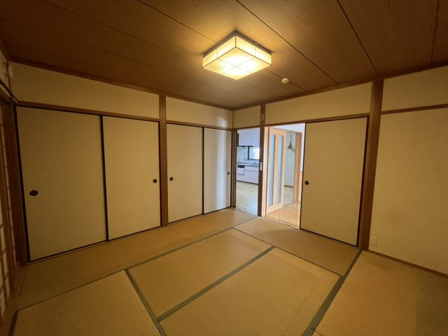 古城町1864中古住宅の和室