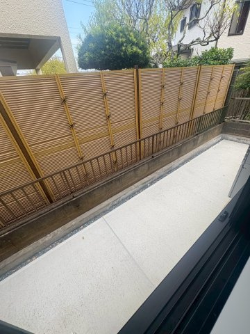 【バルコニー】