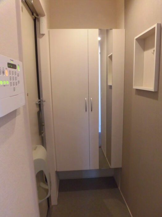 ハルブラッサム富の原Ｂの玄関