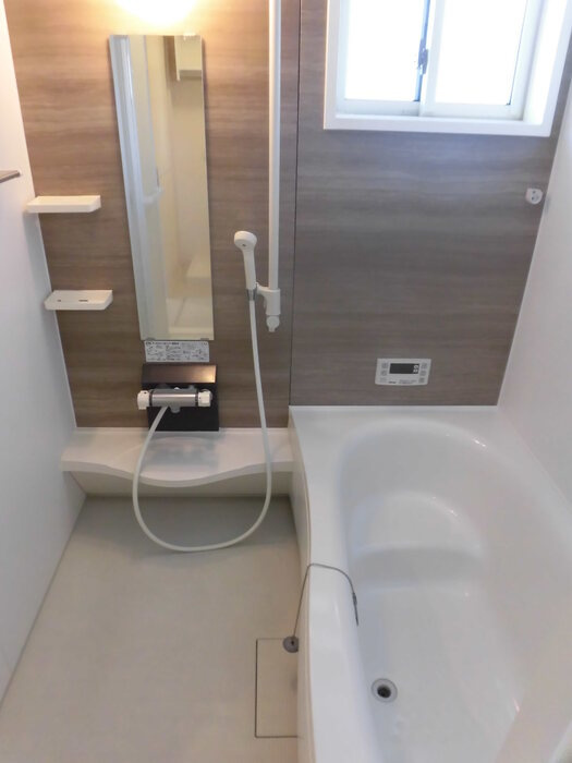 ハルブラッサム富の原Ｂの浴室