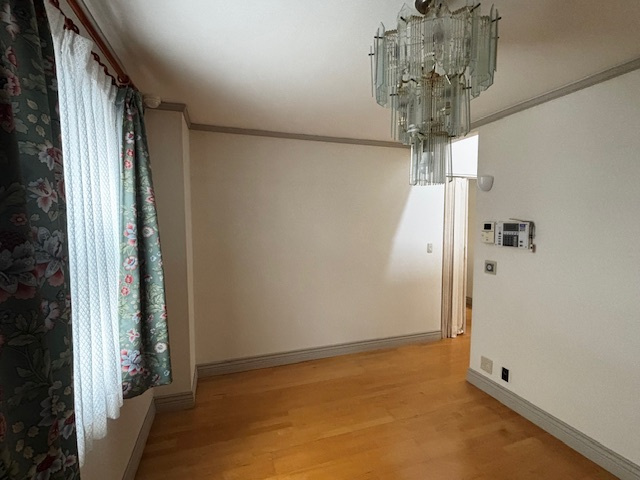 三島市谷田　中古戸建の居間・リビング