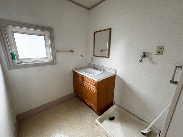 三島市谷田　中古戸建の独立洗面台