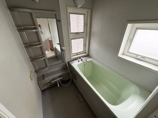 三島市谷田　中古戸建の浴室