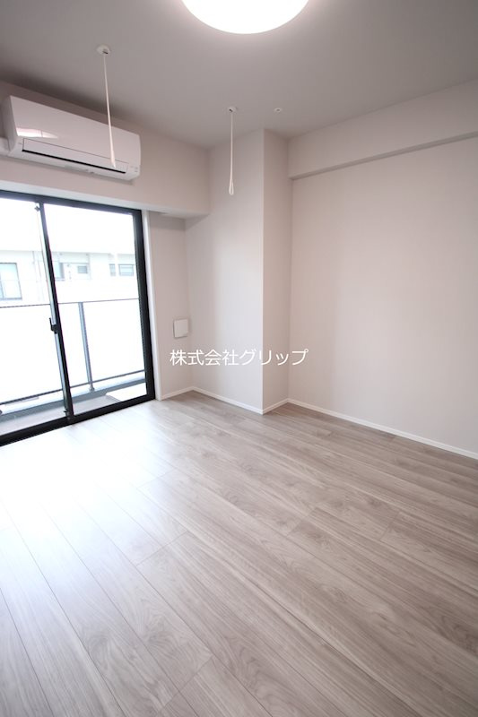 Le'a横濱阪東橋参番館の洋室