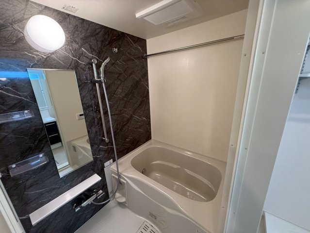 ブリリアンスの浴室