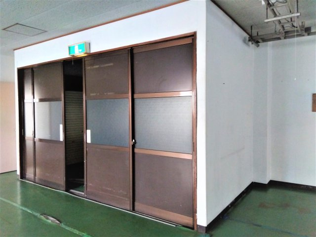 田中貸事務所のエントランス
