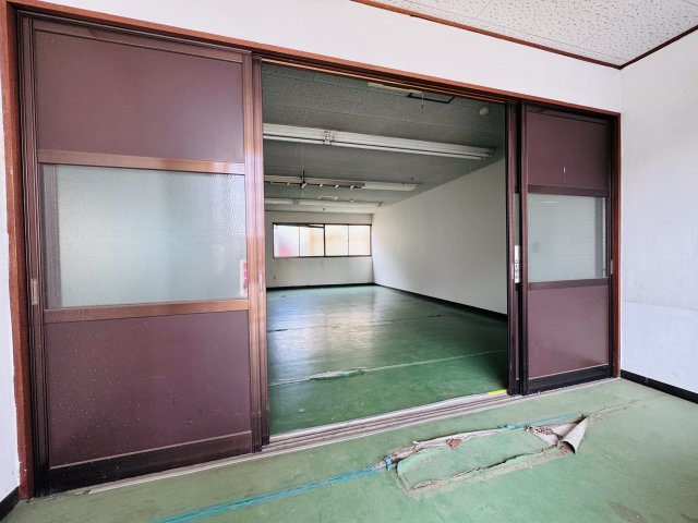 田中貸事務所の設備|搬入口