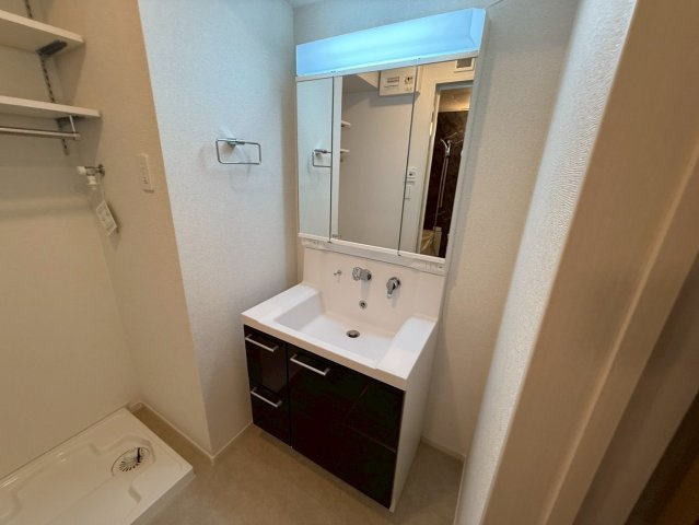 ブリリアンスの独立洗面台