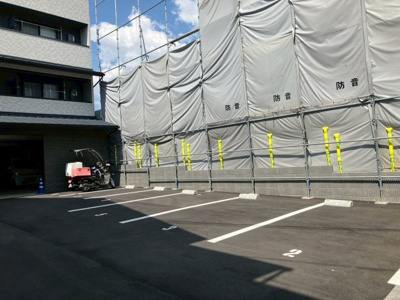 【駐車場】 | ウイングス千本丸太町ガレージ | コンパクトカー・軽募集