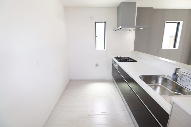 郡山市静町6期　　　  ２号棟　　　大成小学校、郡山第７中学区　のキッチン