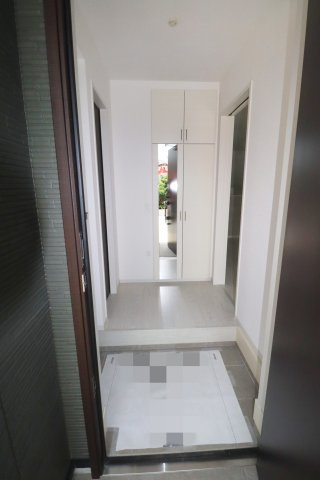 郡山市静町6期　　　  ２号棟　　　大成小学校、郡山第７中学区　の玄関