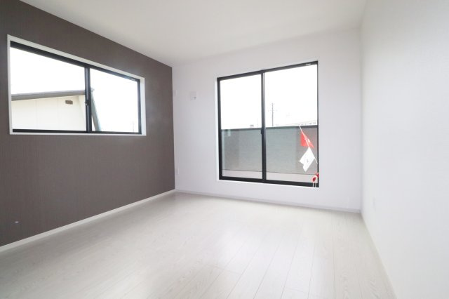 郡山市静町6期　　　  ２号棟　　　大成小学校、郡山第７中学区　の洋室