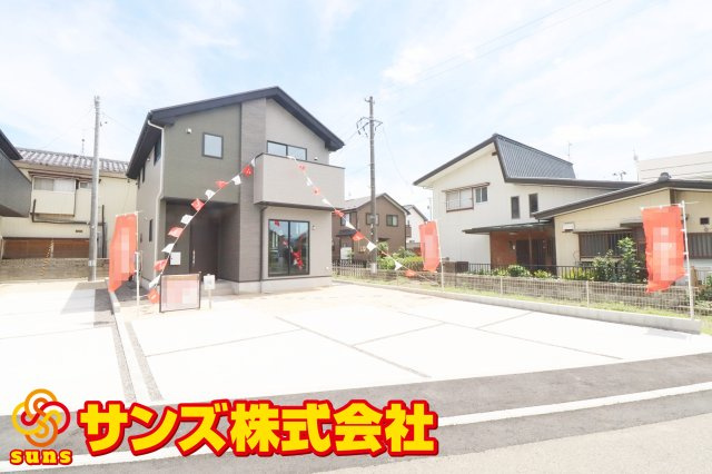 郡山市静町6期　　　  ２号棟　　　大成小学校、郡山第７中学区　の外観|北西側から見た駐車場を含む外観