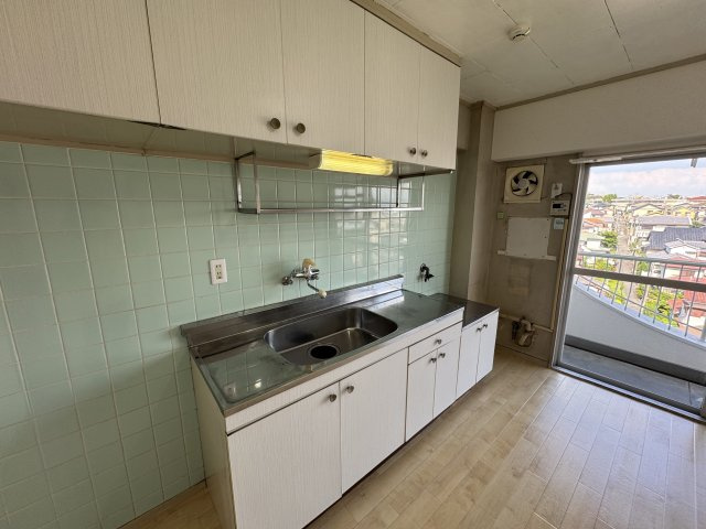 豊中市東寺内町の賃貸マンションのキッチン