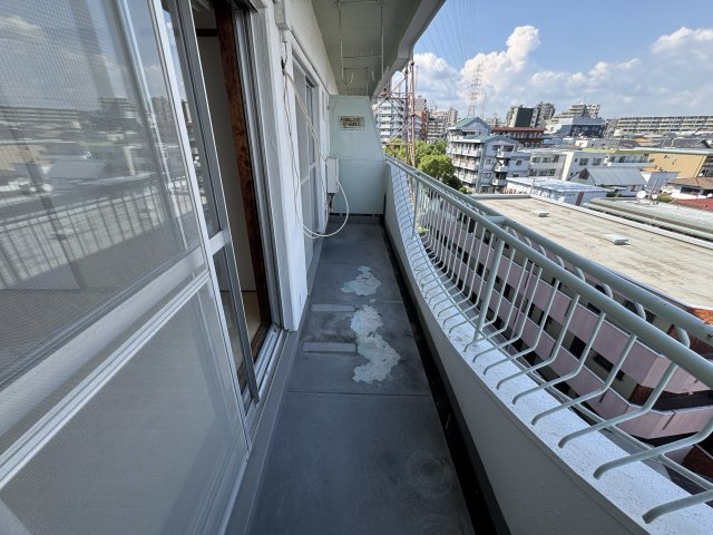 豊中市東寺内町の賃貸マンションのバルコニー