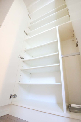 【設備】 | ボナール江坂 | シューズボックス