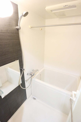 【浴室】 | ボナール江坂 | ゆったりとしたバスルーム
