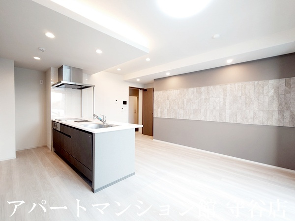 プライム フォレスト 百合ヶ丘の居間・リビング